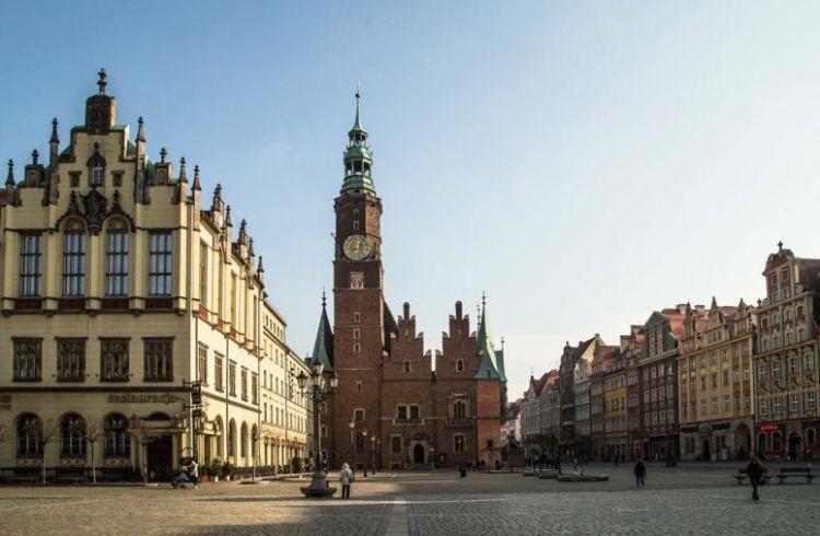 PiS proponuje zmiany w budżecie Wrocławia na 2022 r. Więcej inwestycji, mniej na spółki