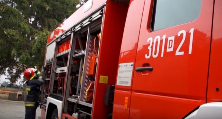 Pożar na północy miasta. MPK wyznaczyło objazdy dla autobusów