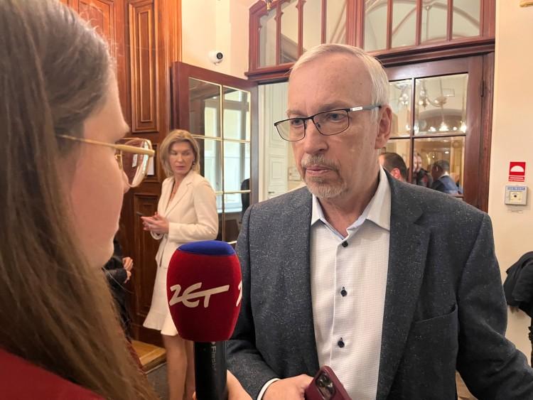 Bogdan Zdrojewski zapowiada koniec abonamentu RTV