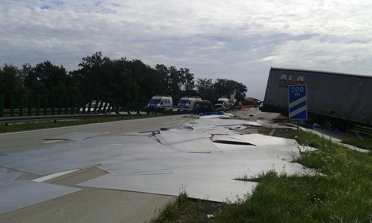 Wypadek na A4. Utrudnienia na autostradzie w kierunku Katowic! (UTRUDNIENIA, ZDJĘCIA)