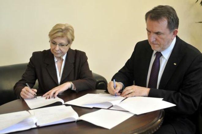 Porozumienie między X LO a Uniwersytetem Przyrodniczym
