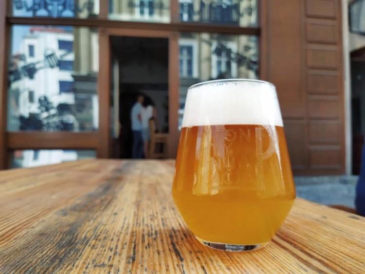 Wrocławski pub kontra epidemia. Przekształca się w przestrzeń coworkingową
