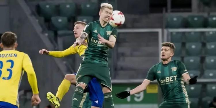 To nie tak miało być. Śląsk - Arka Gdynia 1:2 [RELACJA]