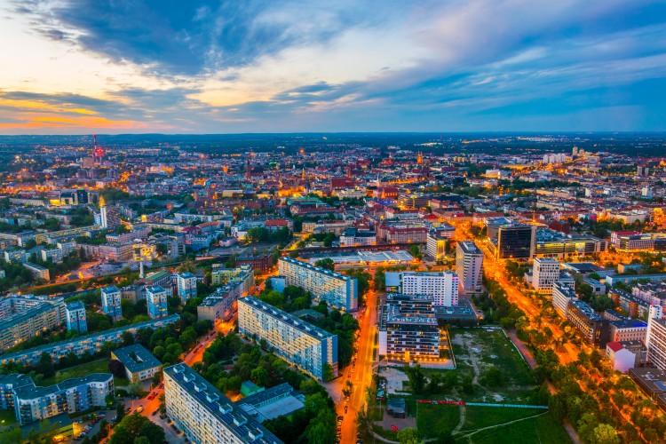 Te osiedla we Wrocławiu umierają. Ludzie stąd uciekają, a kiedyś to były perełki!
