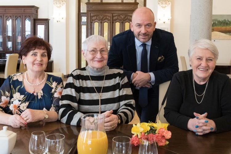Prezydent Wrocławia powołał rzeczniczkę, która zadba o seniorów
