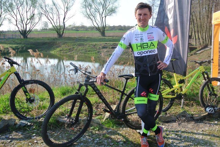 Trening Huzar Bike Academy przed Ślężańskim Mnichem