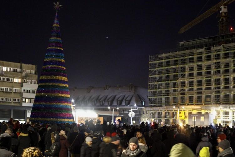 Wrocławianie oddali hołd prezydentowi Gdańska Pawłowi Adamowiczowi [ZDJĘCIA]
