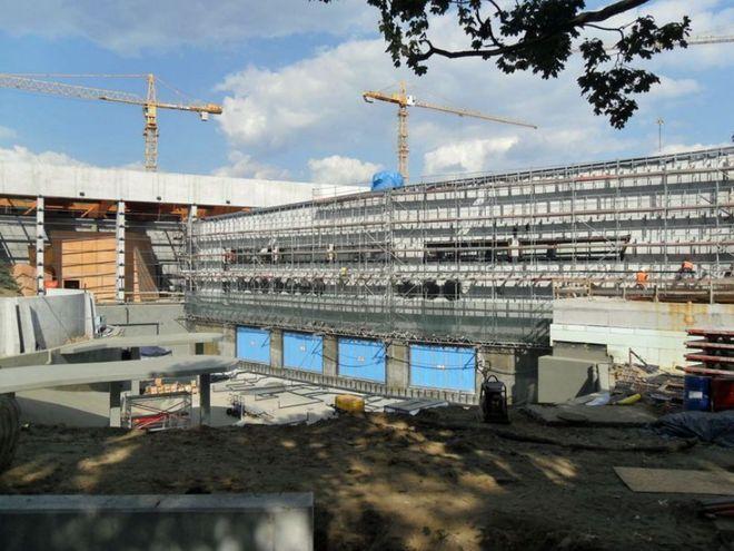 Afrykarium we wrocławskim ZOO już prawie pod dachem. Z budowy powoli znikają dźwigi