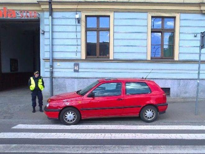 Wiemy, gdzie strażnicy miejscy do końca sierpnia będą czyhać z fotoradarami