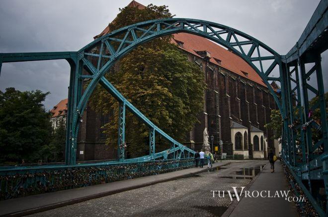 Most Tumski idzie do remontu. Kłódki zakochanych znikną na zawsze