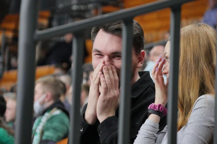 Kibice na meczu Śląsk Wrocław - Czarni Słupsk w Hali Stulecia. Znajdź się na zdjęciach
