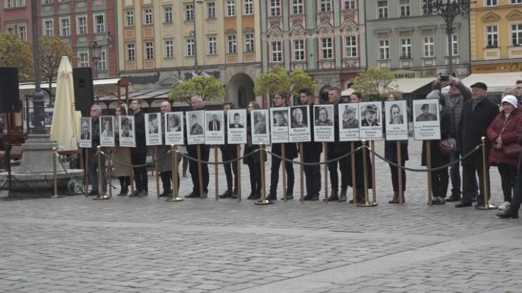 Ofiary katastrofy smoleńskiej będą miały swoje skwery i park we Wrocławiu. Gdzie? [MAPY]