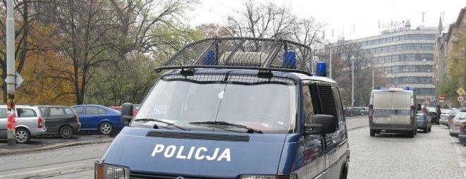 Napadał na nieletnich i kradł im telefony. Może trafić za kratki na 12 lat