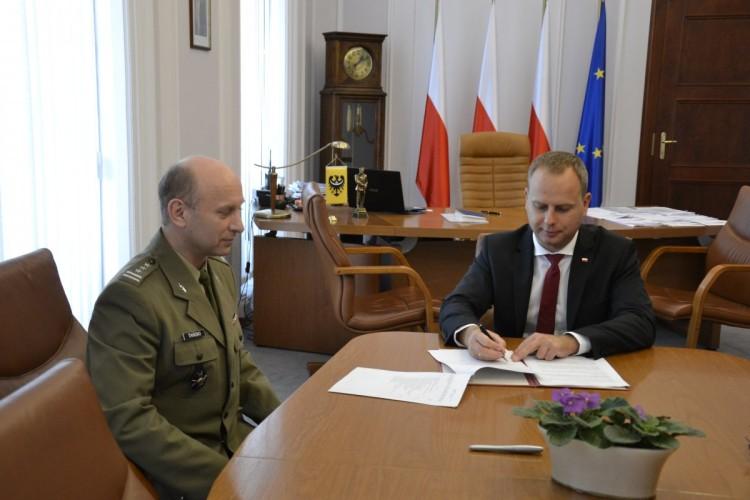 Szpital wojskowy dostał 2 mln zł na dodatkowe wyposażenie