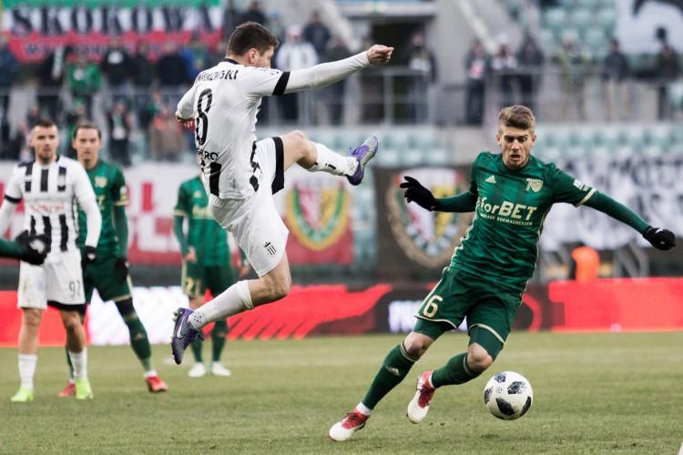 Śląsk - Sandecja 0:0. Bezbramkowy remis i podtrzymanie czarnej serii WKS-u [WIDEO]