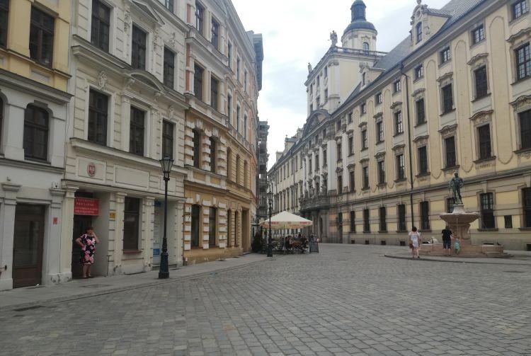 Uniwersytet Wrocławski pomaga uchodźcom. Zawiózł dary na granicę polsko-białoruską