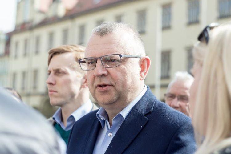 A jednak! Ujazdowski ma zostać wycofany, a zastąpi go... Sutryk?!