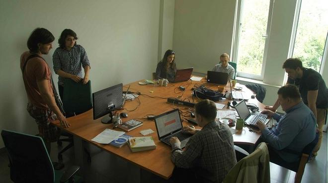 Stworzony przez stażystów apolityczny start-up z Wrocławia rozwija skrzydła. Premiera jesienią