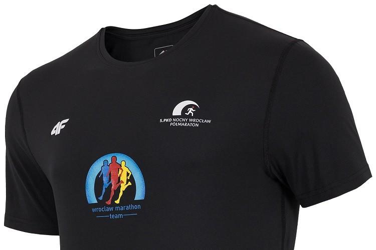 Czarna koszulka na 5. PKO Nocny Wrocław Półmaraton
