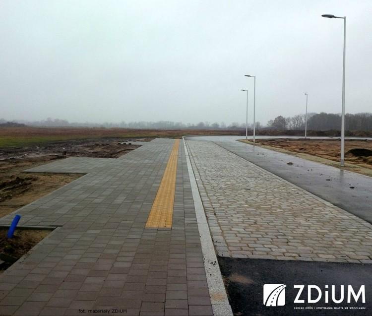Nowa linia autobusowa startuje z pętli budowanej na Lipie Piotrowskiej