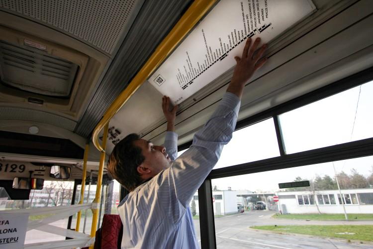 MPK Wrocław żegna drewniane tablice kierunkowe z autobusów  [ZDJĘCIA]