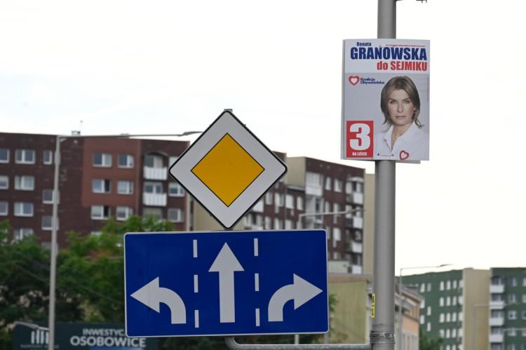 Obiecywali dbać o miasto, region i kraj. A przerosło ich posprzątanie po sobie