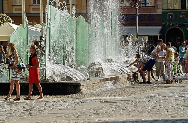 Kupy, chemia i gronkowiec. Wszystko to czeka we wrocławskich fontannach
