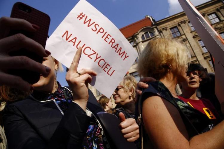Które szkoły z Wrocławia strajkują? [LISTA]