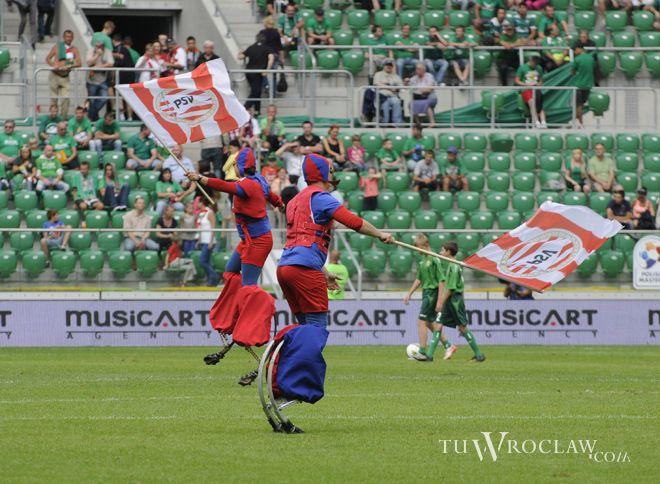 Imprezy na stadionie przyniosły straty, bo miasto rozdawało bilety?