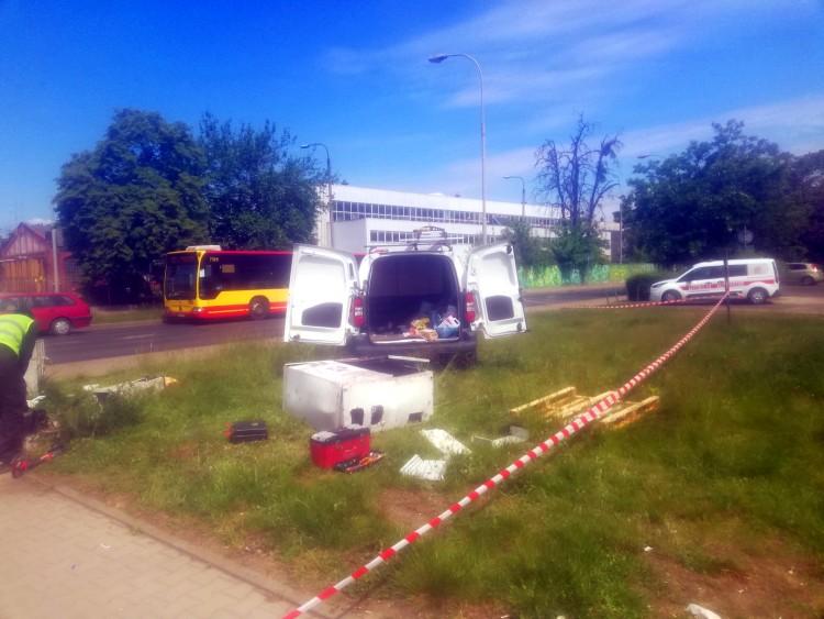 Kierowca staranował kobietę na przejściu dla pieszych [ZDJĘCIA]