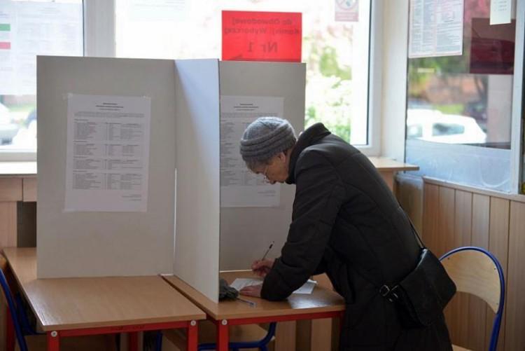 Znamy już kolejność komitetów na listach wyborczych do sejmiku, rady i na prezydenta [PEŁNA LISTA]