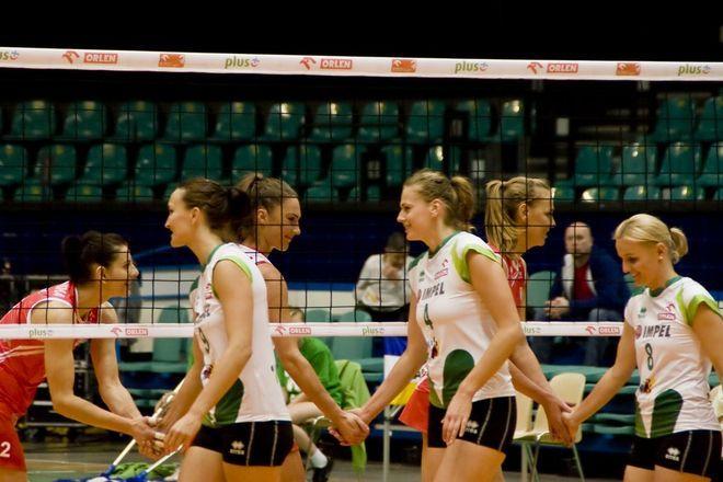 Kolejny słaby mecz wrocławskich siatkarek i niespodziewana porażka w Bydgoszczy