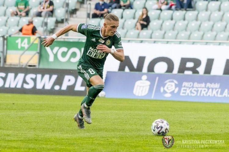 Jeden z liderów Śląska Wrocław przechodzi do angielskiego klubu. To rekordowy transfer