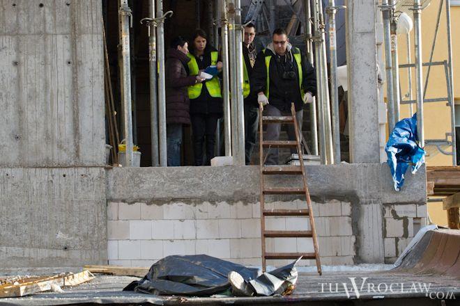 Tragedia przy Jedności Narodowej. Nie żyje mężczyzna, który runął z wysokości