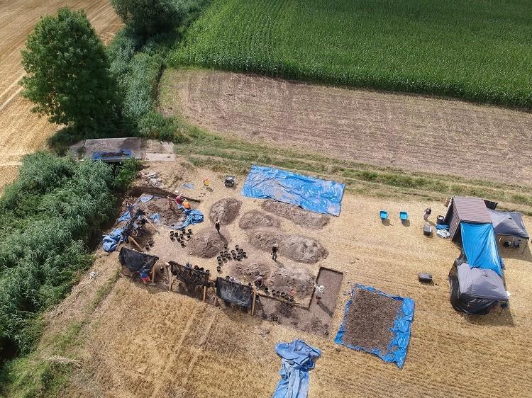 Polsko-amerykański zespół badaczy szuka na Dolnym Śląsku zaginionych lotników