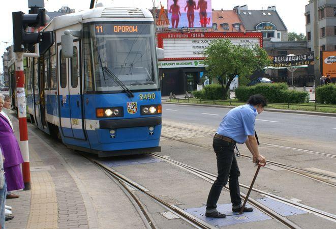 Wrocławskie torowiska tramwajowe do konserwacji, remontów jak na lekarstwo