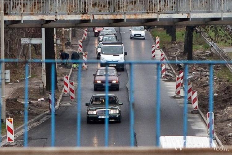 Weekendowe utrudnienia pod wiaduktem kolejowym