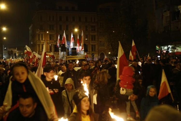 Narodowcy będą maszerować przez Wrocław. Zmiana godziny marszu 11 listopada