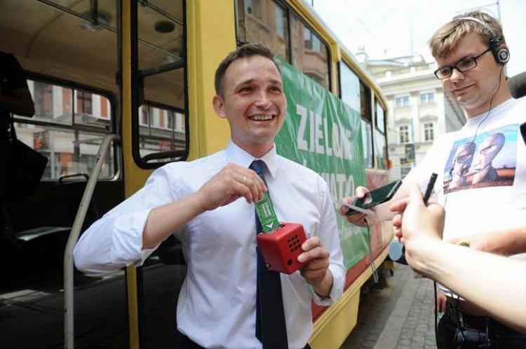 Poseł Nowoczesnej pisze do Dutkiewicza. Chce remontować Wrocław nocą