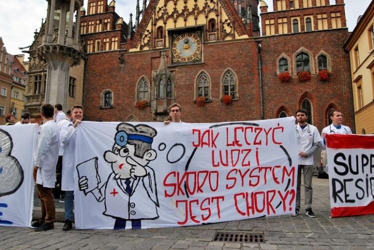 We Wrocławiu powstanie „filia” Białego Miasteczka. Medycy zastrajkują w sobotę