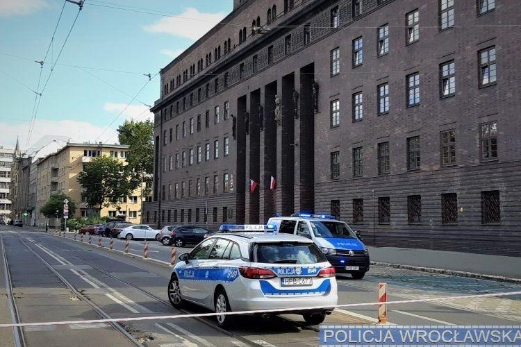 Fałszywy bomber usłyszał zarzuty. Grozi mu 8 lat więzienia