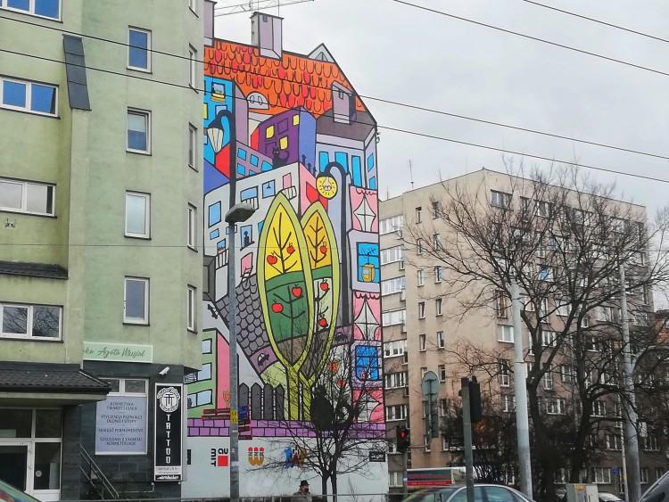 Najstarszy wrocławski mural przypadkiem przeszedł renowację [ZOBACZ]