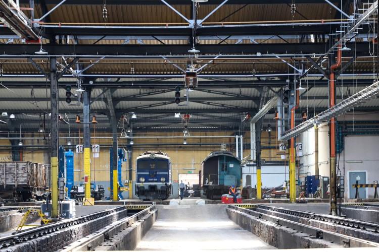 PKP Intercity inwestuje we Wrocławiu. Automatyczna myjnia i remont lokomotywowni