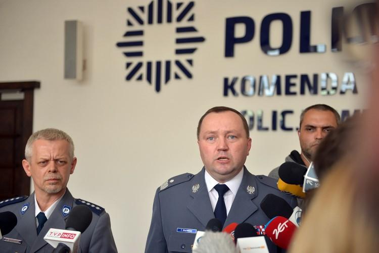 Pierwsze decyzje nowego komendanta. Zwolnił policjantów z Trzemeskiej!