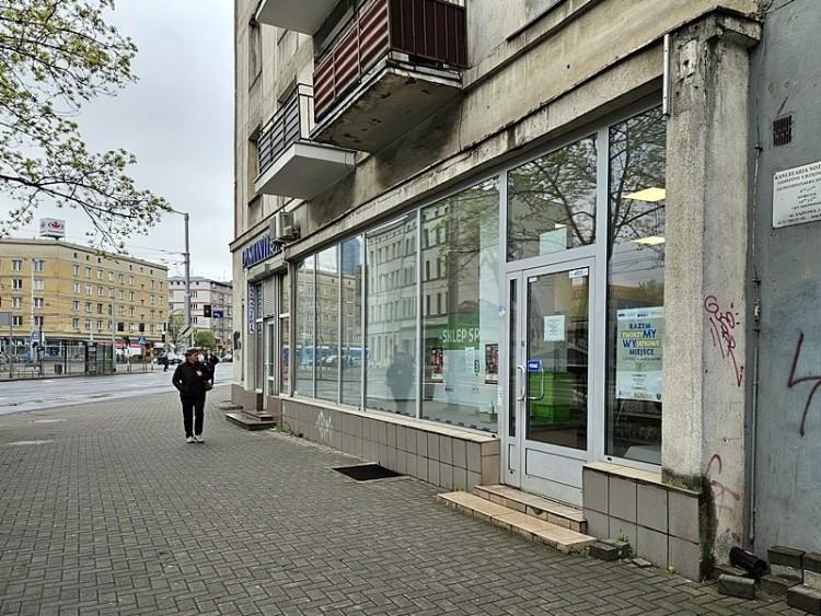 Wrocław: Sklep dla ubogich droższy niż Biedronka! Sprawdziliśmy ceny
