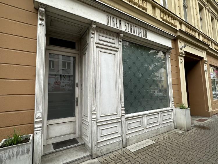 Witryna jak z Paryża na wrocławskim Nadodrzu. Robi wrażenie!