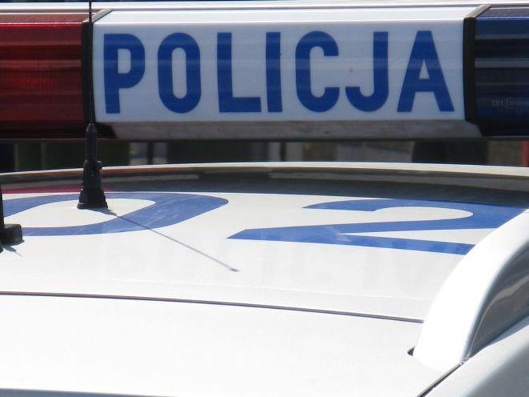 Pseudokibic z Wrocławia ukrywał się rok. Został zatrzymany [ZDJĘCIA, WIDEO]