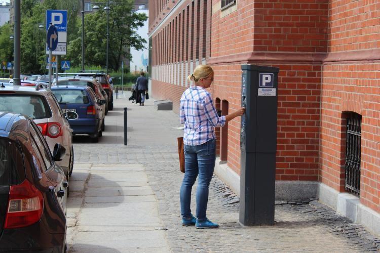 Wrocław: strefa płatnego parkowania dwa razy większa? Opłaty mają objąć kolejne osiedla
