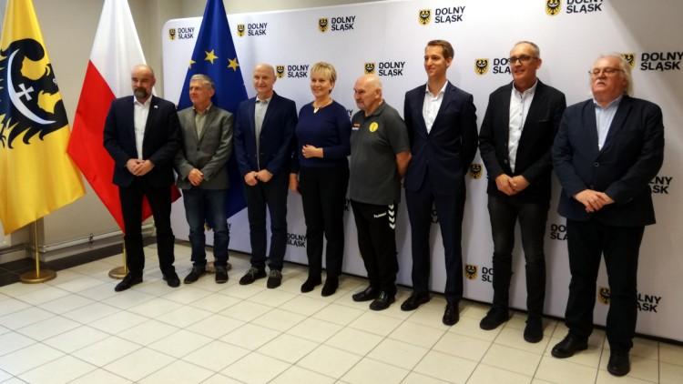 Samorząd przekaże milion złotych dla młodych sportowców