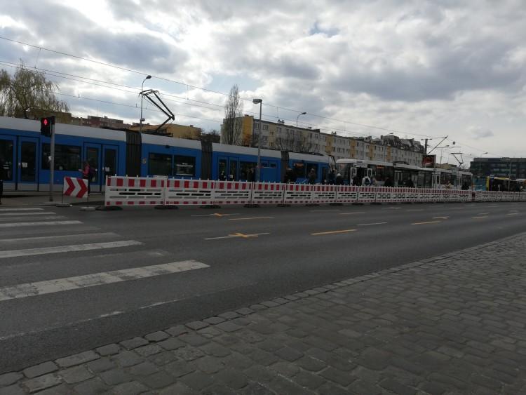 Wrocławianie o paraliżu komunikacji na zachodzie miasta [KOMENTARZE]